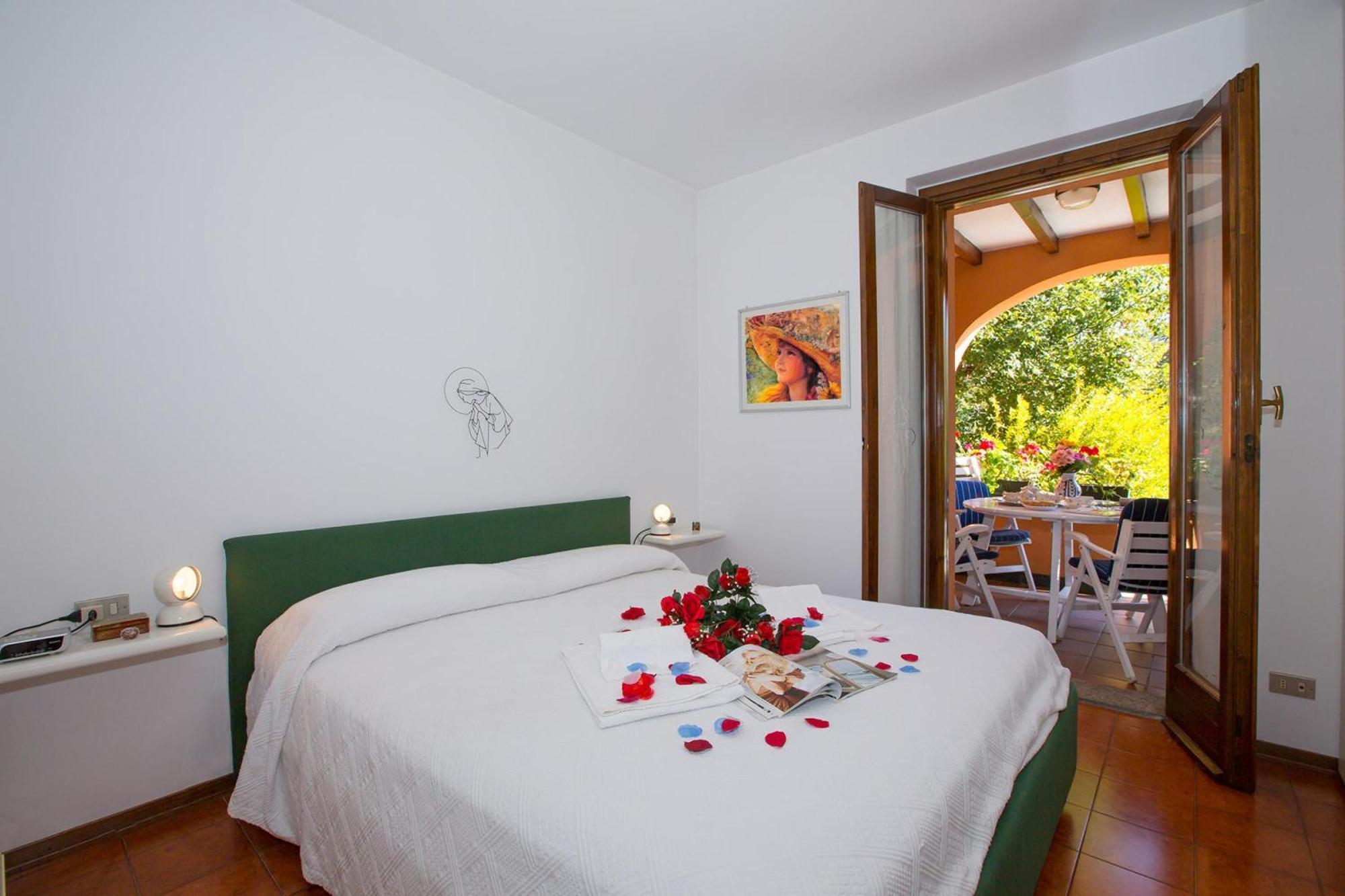 Menaggio Poggio Fiorito Loggetta Apartment Bagian luar foto